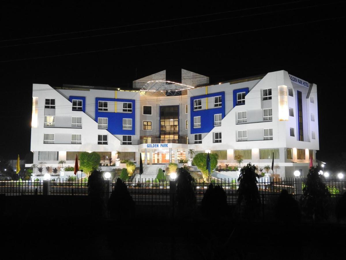 Golden Park Hotel & Resort Malda Exterior photo